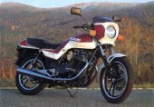 1984 Suzuki GSX 400 S photo